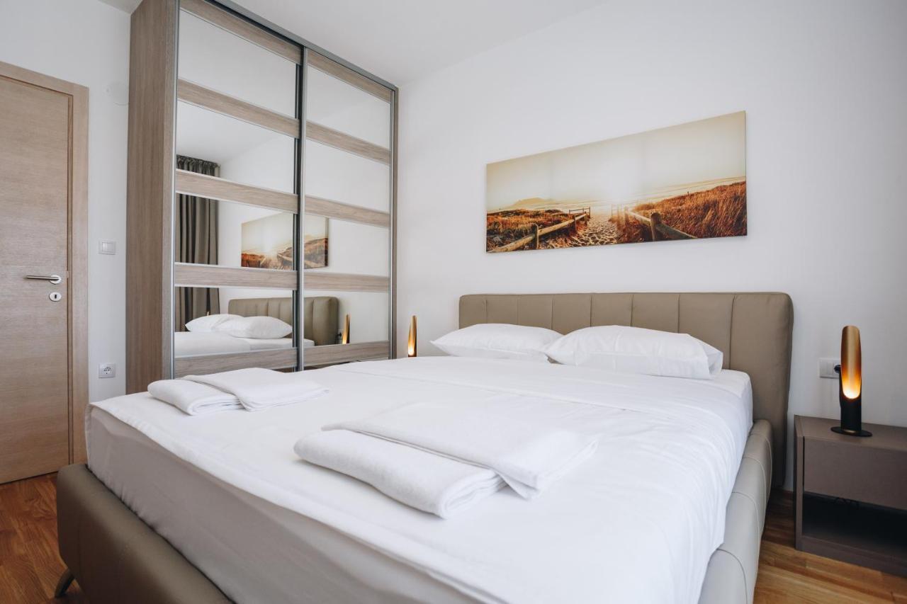 Status-M Apartments Бечичи Экстерьер фото