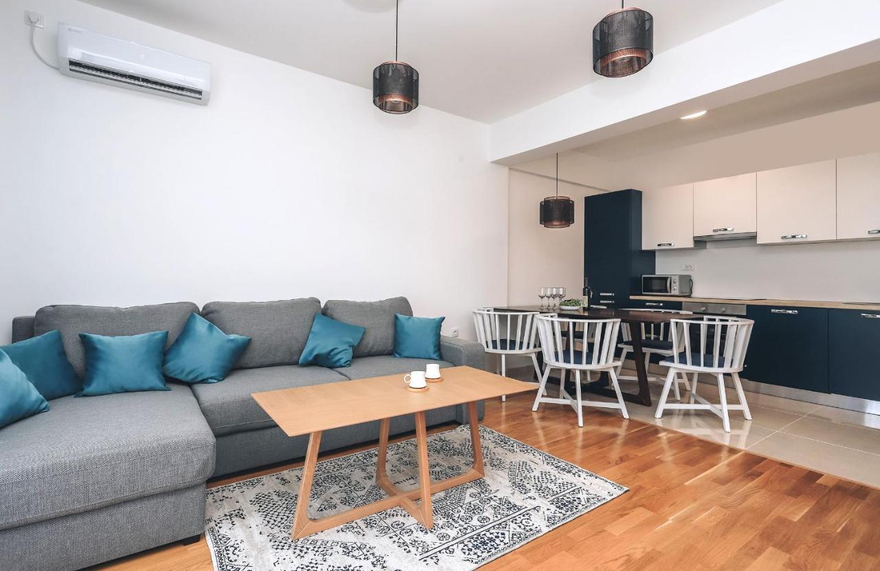 Status-M Apartments Бечичи Экстерьер фото