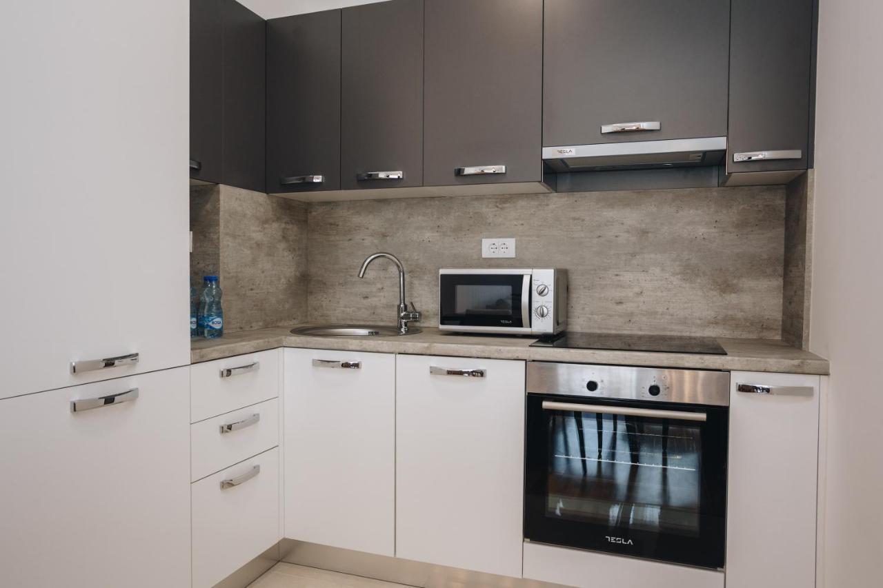 Status-M Apartments Бечичи Экстерьер фото