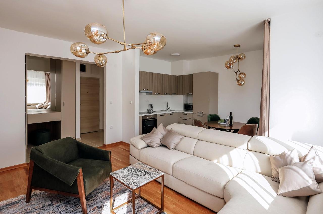 Status-M Apartments Бечичи Экстерьер фото